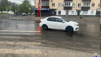 В Самаре 88-летняя пенсионерка попала под колеса Renault Logan