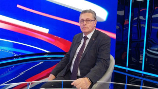 Заместитель генерального директора – руководитель регионального департамента ВГТРК, председатель комиссии по развитию информационного сообщества, СМИ и массовых коммуникаций ОП РФ Рифат Сабитов отмечает юбилей