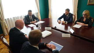 В Правительстве Самарской области обсудили меры поддержки работников предприятия и предпринимателей