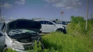 Под Самарой при лобовом ДТП госпитализированы двое пострадавших