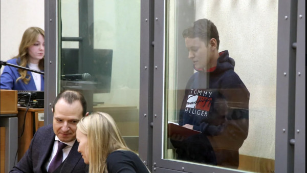 Суд вынес решение: певец Шарлот не поедет на СВО