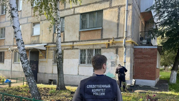 Под Самарой трое мужчин насмерть забили незнакомца и сбросили тело из окна