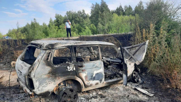 В Самарской области угонщик решил съездить за спиртным и сжег автомобиль