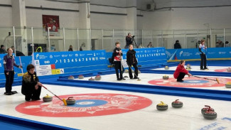Самарская сборная по керлингу завоевала золото всероссийских соревнований в рамках форума "Россия - спортивная держава"