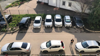 В Самаре начали автоматически штрафовать за парковку на газоне