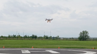 В 300 км от Самары на частный дом рухнул БПЛА: видео