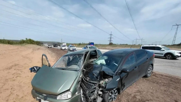 Полиция назвала число погибших и пострадавших в ДТП с Lada и Kia под Самарой