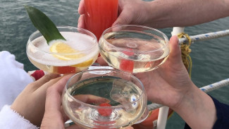 Врач Тяжельников рассказал, какие напитки опасно пить в жару