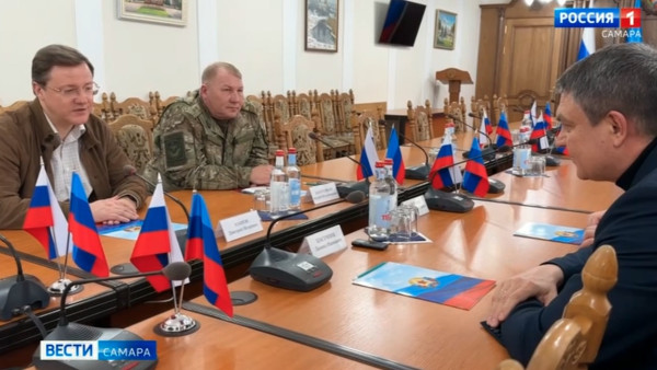Губернатор Дмитрий Азаров в ходе командировки в новые регионы встретился с Главой Луганской Народной Республики Леонидом Пасечником