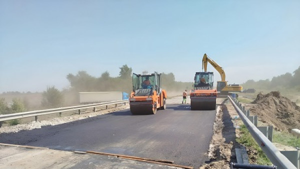 М-5 под Самарой открыли на 60 дней раньше после размыва дорожного полотна