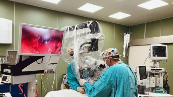 Самарские врачи провели уникальную операцию пациенту с редкой травмой 