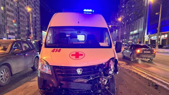СКР возбудил дело после ДТП со скорой помощью в Самаре, где пострадали две пассажирки