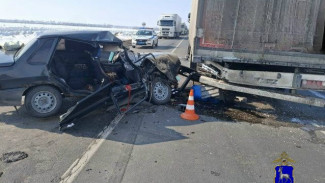 Полиция рассказала, кто погиб в ДТП с черной Lada и фурой под Самарой