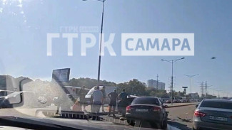 Массовая авария заблокировала Московское шоссе на выезде из Самары 19 сентября