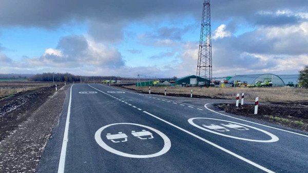 В Хворостянском районе Самарской области завершили ремонт школьного маршрута