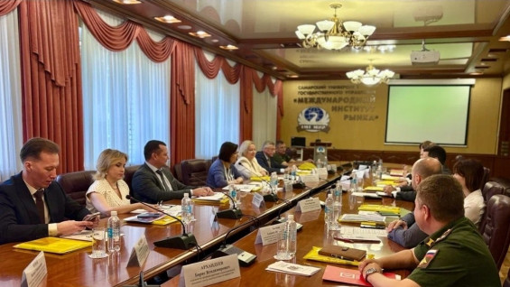 Инструменты возвращения к мирной жизни: в Самарской области состоялся семинар по ресоциализации ветеранов СВО