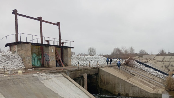 В Самарской области строители спасли тело плотины с помощью "лапароскопической" операции