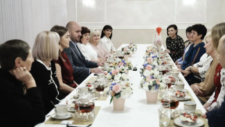 Вячеслав Федорищев в Самаре встретился с мамами Героев РФ