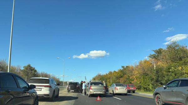 ДТП на Московском шоссе создало большую пробку на выезде из Самары 13 сентября 