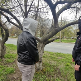В Тольятти полицейские ППС задержали женщину с подозрительным веществом