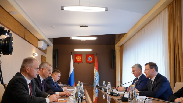 Дмитрий Азаров провел рабочую встречу с Послом Республики Беларусь