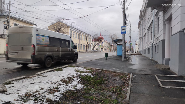 Жителей «Кошелева» и покупателей ТЦ «Мега» ждет отмена 4 автобусных маршрутов