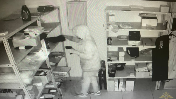 25-летний повар в Самаре украл женское белье из ПВЗ, чтобы оплатить такси