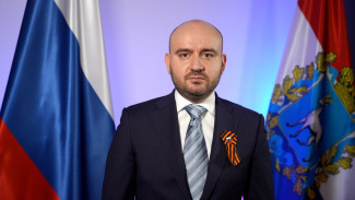 Губернатор Самарской области Вячеслав Федорищев поздравил жителей региона с Днём Победы