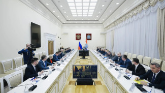 Вячеслав Федорищев поручил главам муниципалитетов оперативно отработать обращения самарцев 