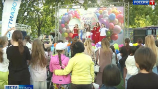 В Тольятти проводили лето ярким фестивалем 