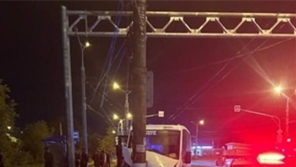 Названо число пострадавших в самарском ДТП с улетевшей в столб маршруткой