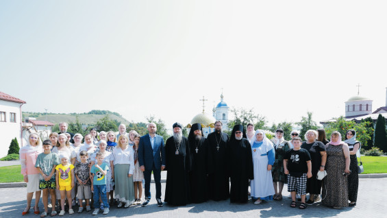 Вячеслав Федорищев встретился с женами и детьми участников СВО в духовно-просветительском центре