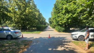 В Тольятти ребенок на велосипеде попал под колеса фургона