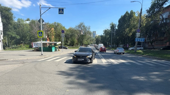 В Самаре Toyota Camry сбила 9-летнюю девочку на ул. Революционной
