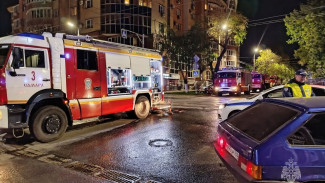 В Самаре спасли 16 человек от пожара на Ленинградской