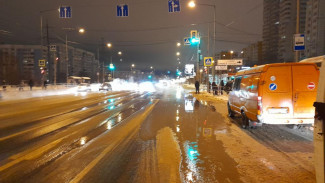 В Самаре ул. Ново-Садовую затопило кипятком из-за коммунальной аварии