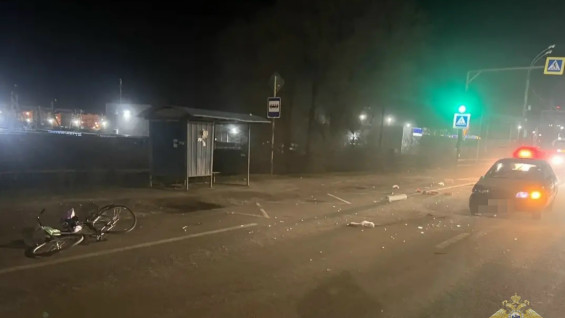 Появились кадры сбитого на пешеходном переходе велосипедиста в Южном городе