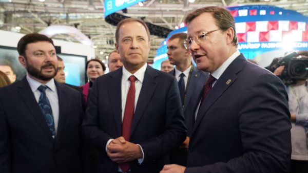 Губернатор Дмитрий Азаров в День Самарской области на выставке «Россия» рассказал о достижениях региона