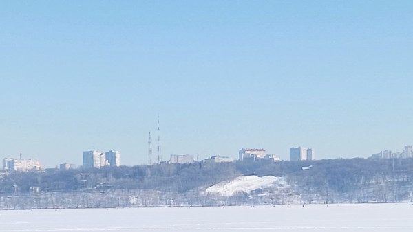 Самарские спасатели измерили толщину льда на Волге в начале марта