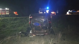 Под Самарой KIA Rio съехала в кювет и опрокинулась