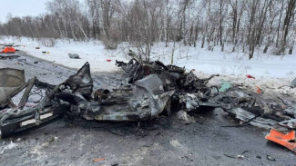 Под Самарой водитель сгорел в Приоре после лобового ДТП с КАМАЗом 10 февраля 