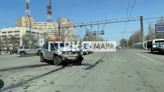 Две иномарки после ДТП перекрыли Московское шоссе в Самаре