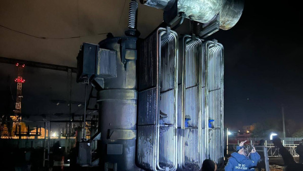 Из-за пожара на подстанции произошло массовое отключение света в Самарской области