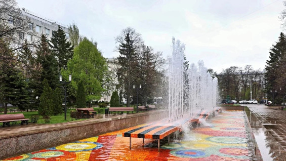 Самарские фонтаны готовят к старту: 48 водных комплексов прошли тестирование 