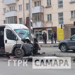 В Самаре 11 февраля 5 человек пострадали в страшном ДТП с маршруткой на улице Галактионовской