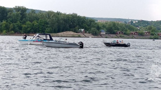 34-летняя женщина погибла при крушении плавучего дома на Волге в Самаре