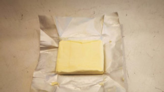 В Самарской области 6 рабочих похитили с завода 5,5 тонн сливочного масла