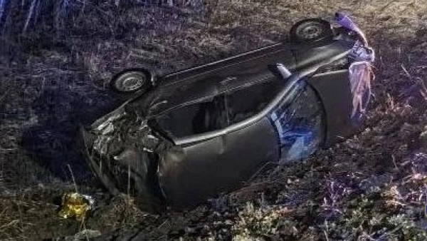 5 человек пострадали в перевернувшейся Lada Granta под Самарой