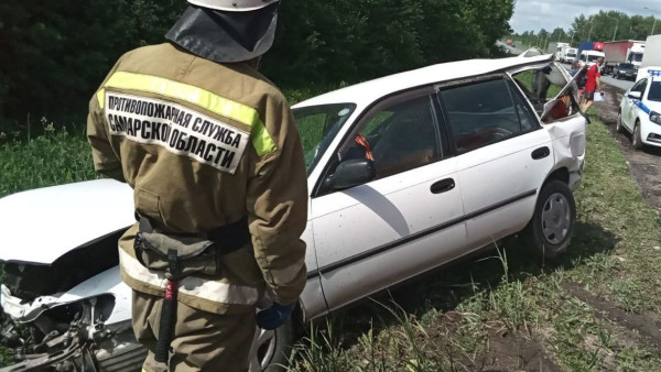 На главной автомагистрали Самарской области произошла большая авария