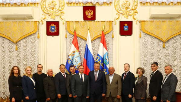 Глава города И. Носков провёл встречу с делегациями из других стран